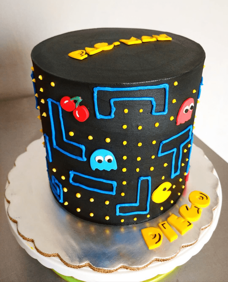 Pretty PacMan Cake