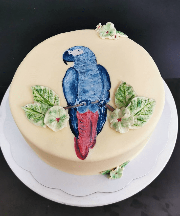 Delicate Parrot Cake