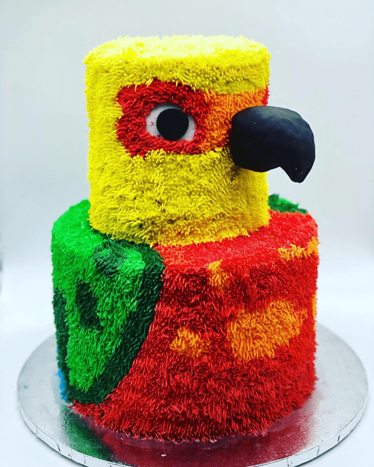 Grand Parrot Cake