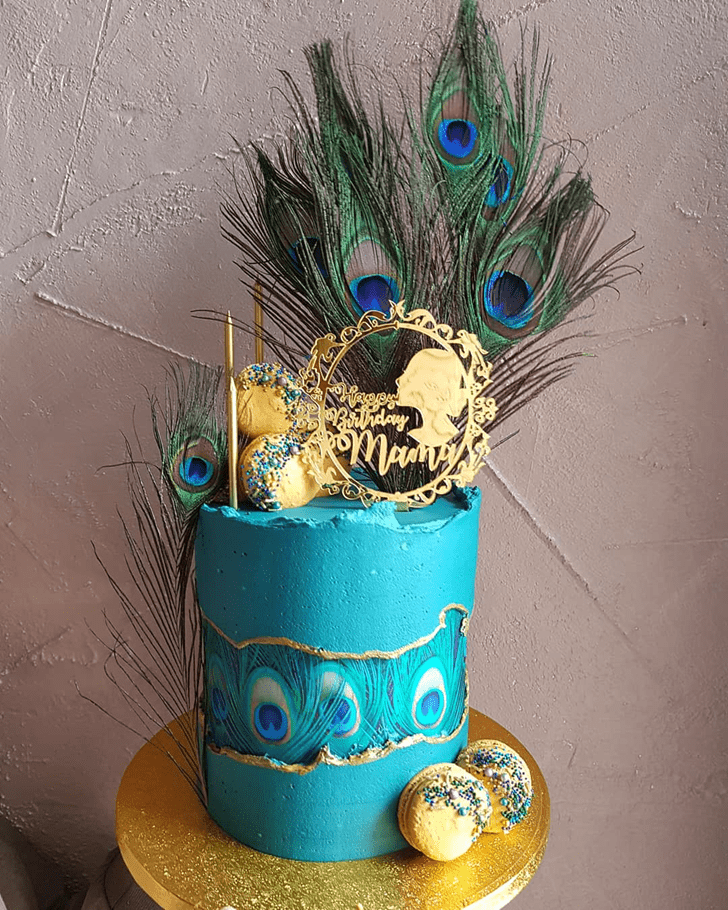Superb Peacock Cake