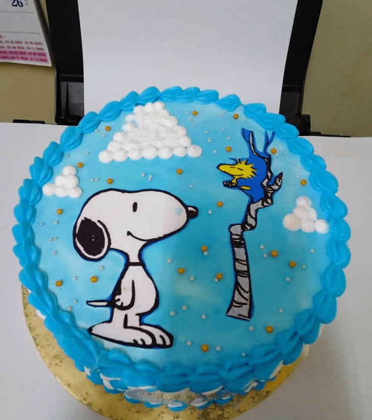 Appealing The Peanuts Movie Cake