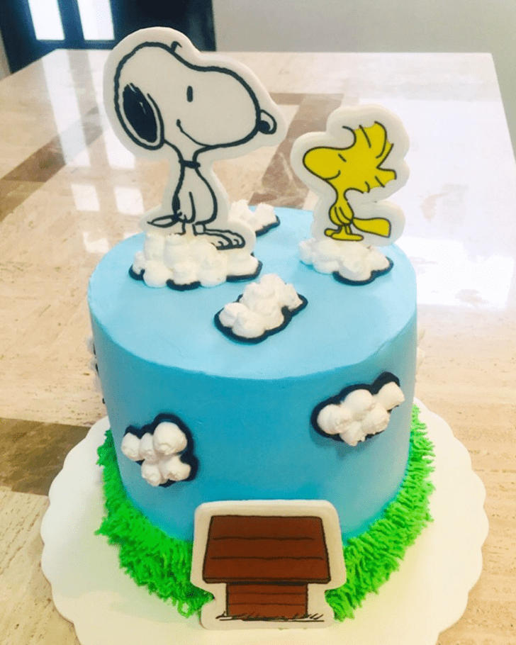 Exquisite The Peanuts Movie Cake