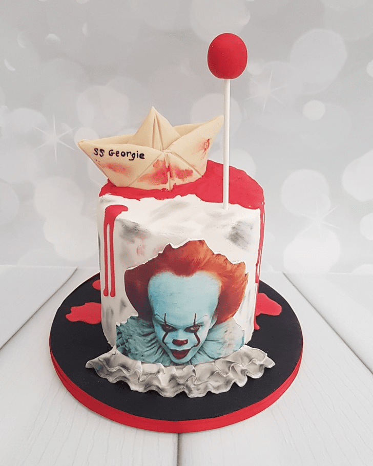 Comely Pennywise Cake