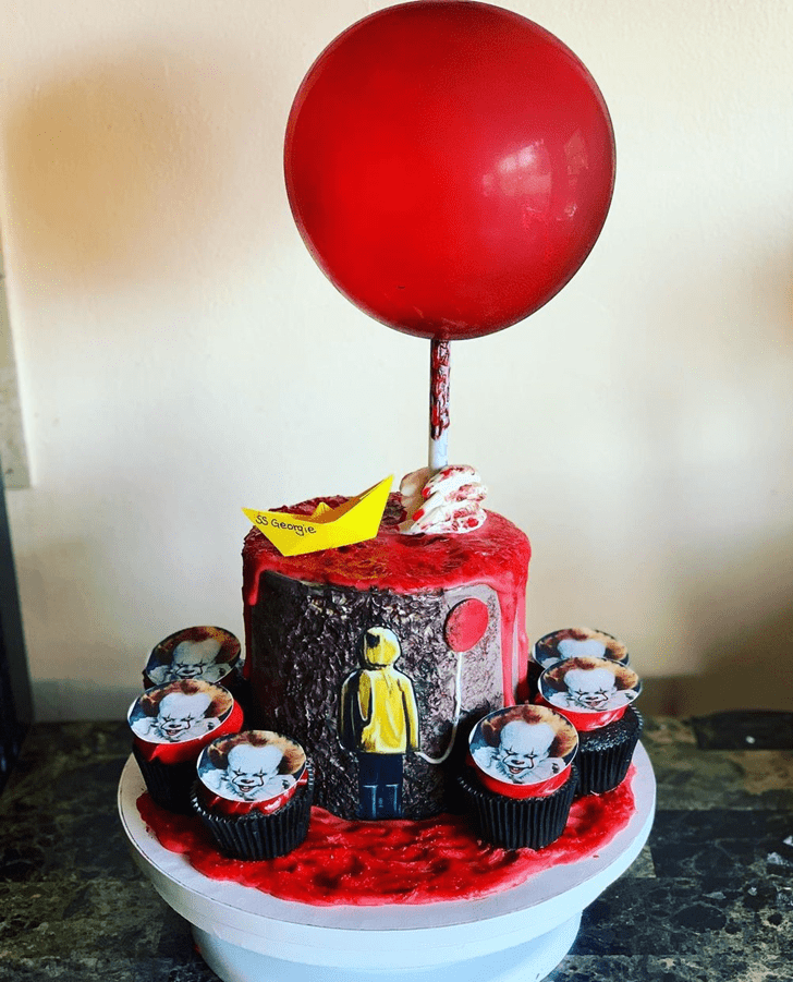 Good Looking Pennywise Cake