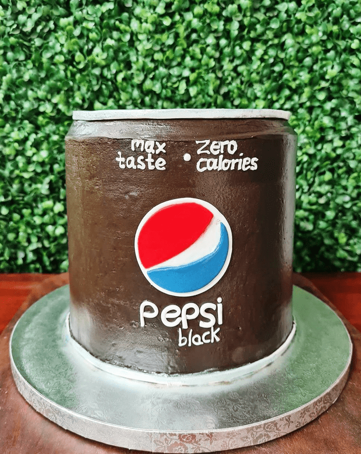 Beauteous Pepsi Cake