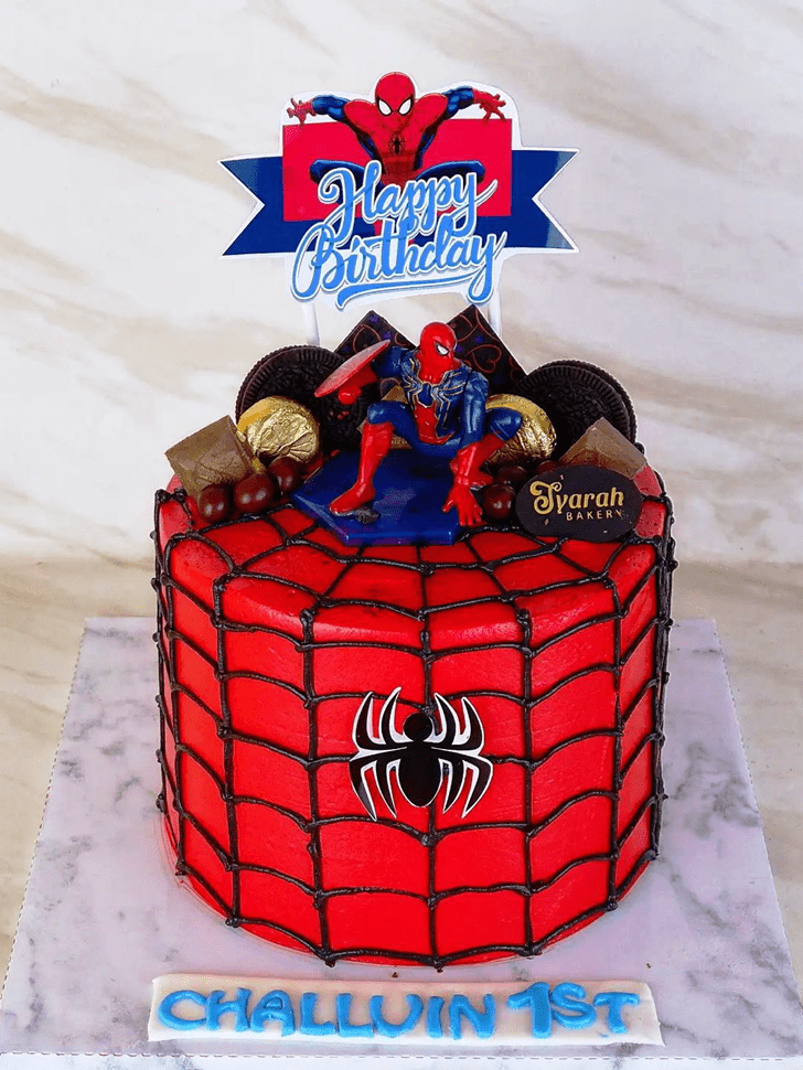 Superb Peter Parker Cake