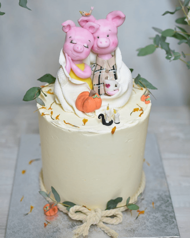 Beauteous Pig Cake