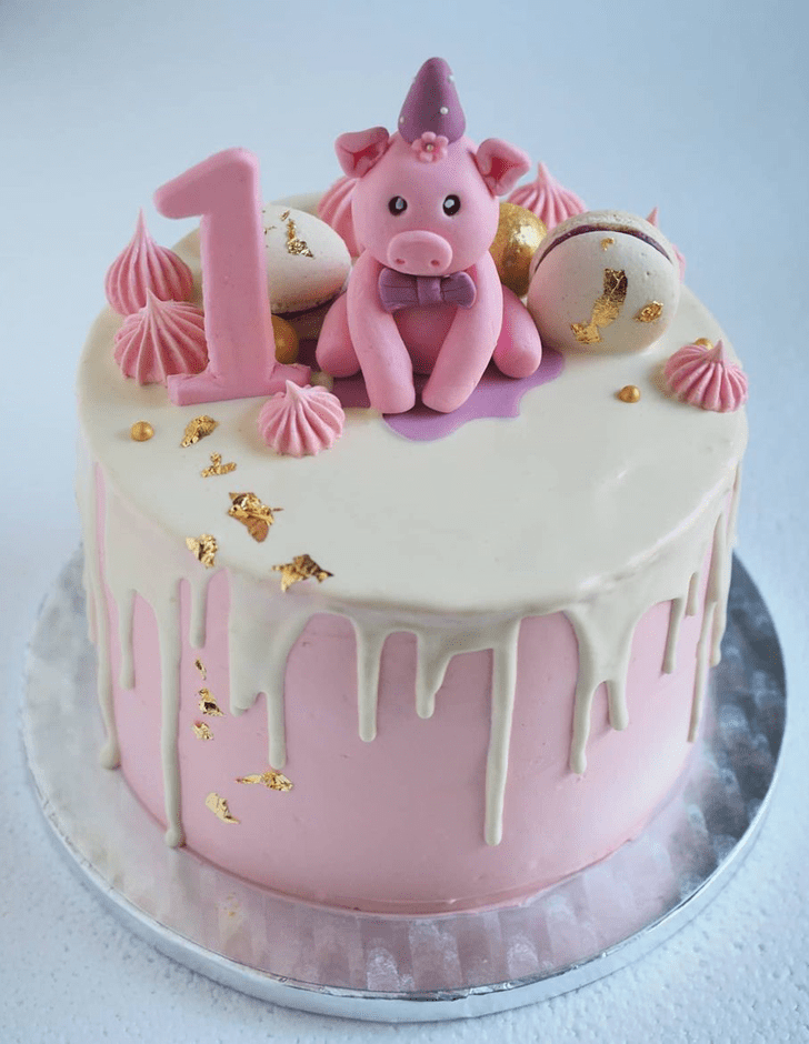 Delicate Pig Cake