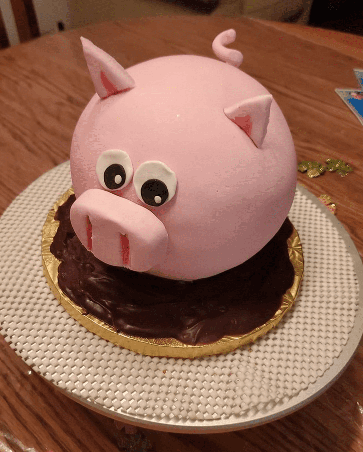 Graceful Pig Cake