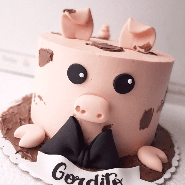 Pleasing Pig Cake
