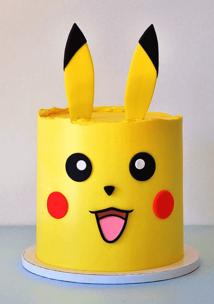 Inviting Pikachu Cake