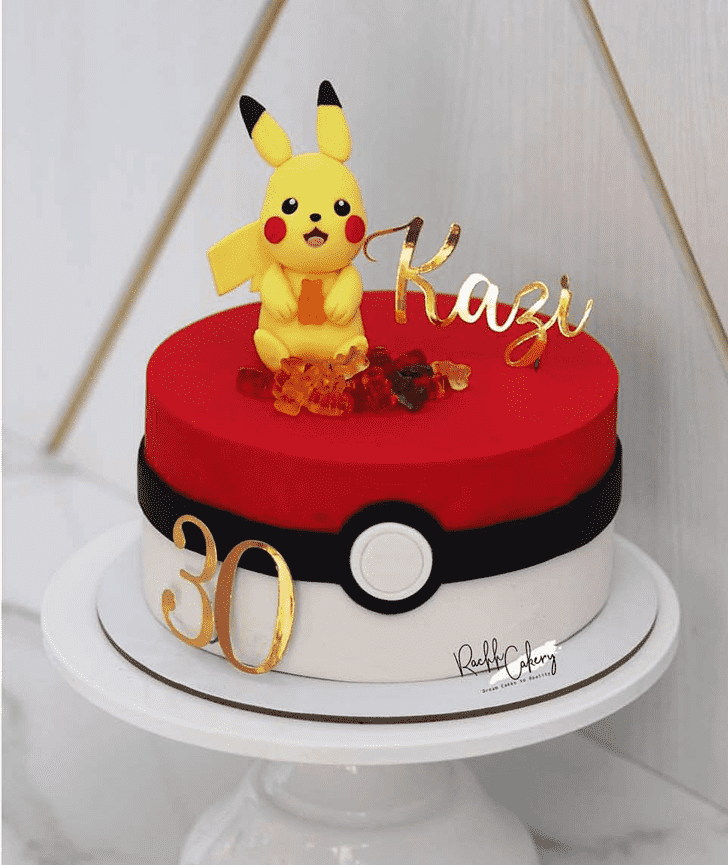 Mesmeric Pikachu Cake
