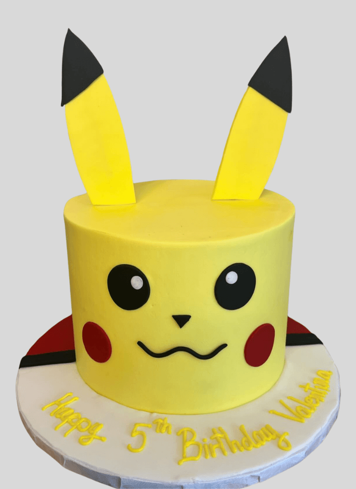 Grand Pikachu Cake