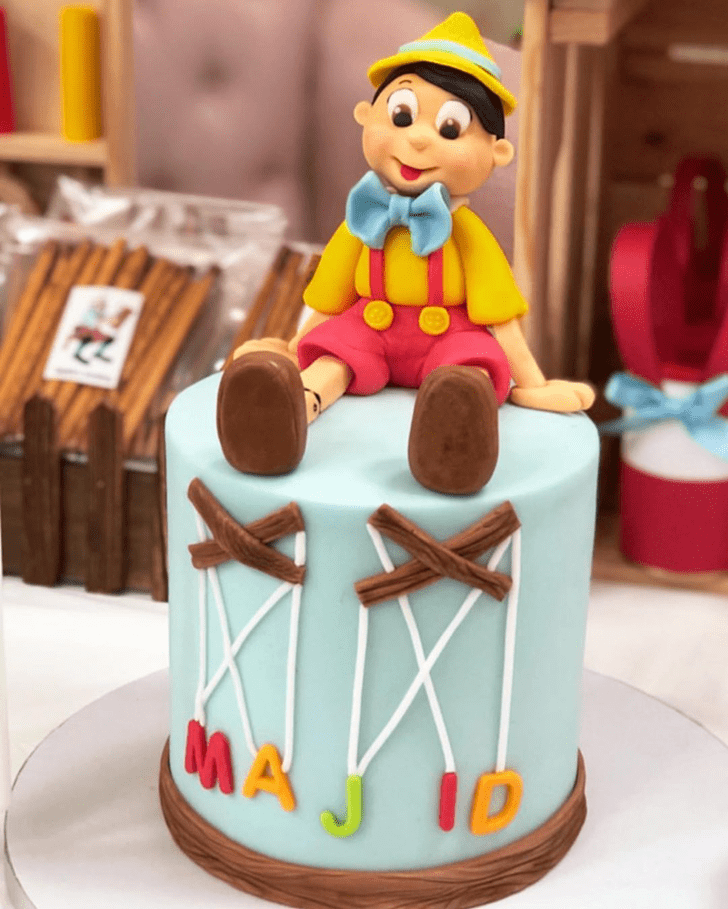 Delicate  Pinocchio Cake