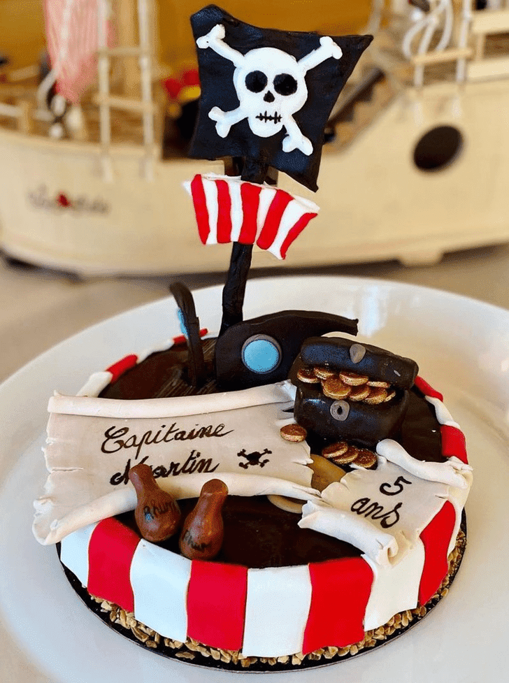 Beauteous Pirate Cake