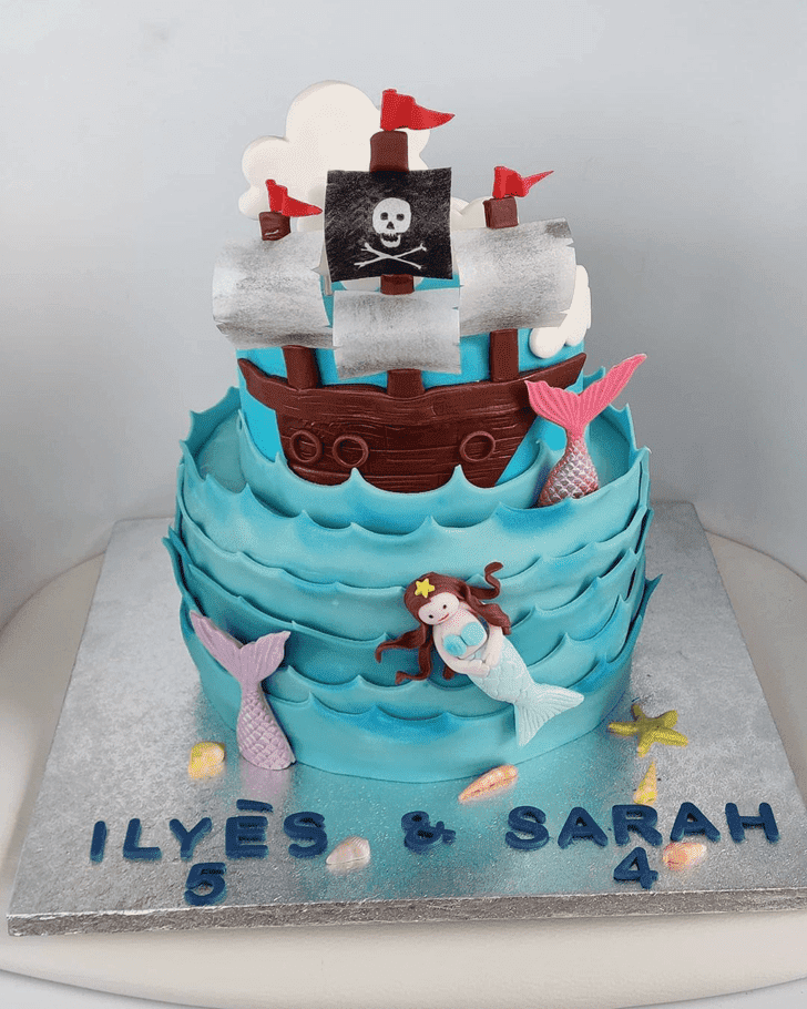 Comely Pirate Cake