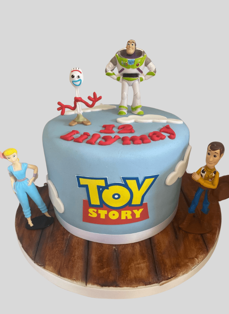 Enthralling Pixar Cake