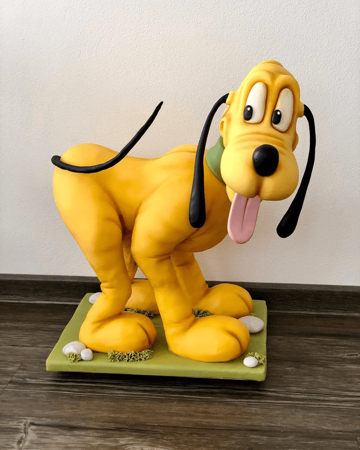 Comely Disneys Pluto Cake