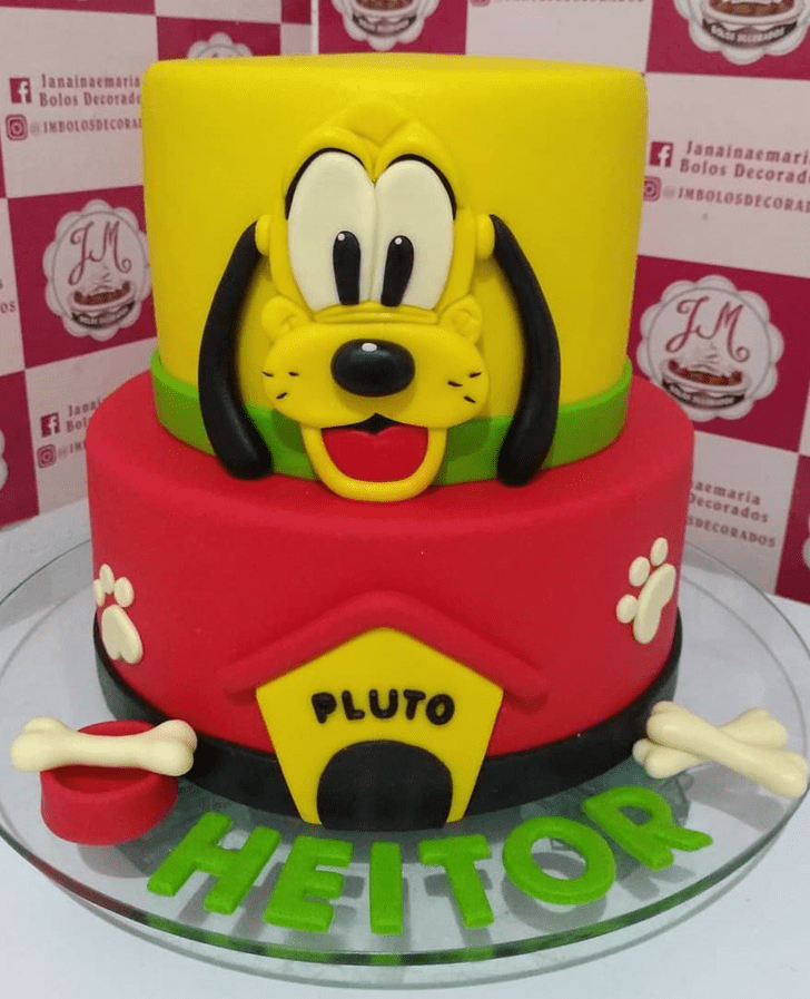 Enticing Disneys Pluto Cake