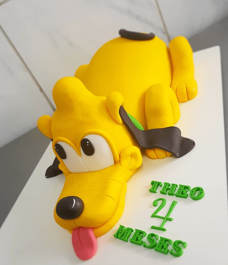 Magnetic Disneys Pluto Cake