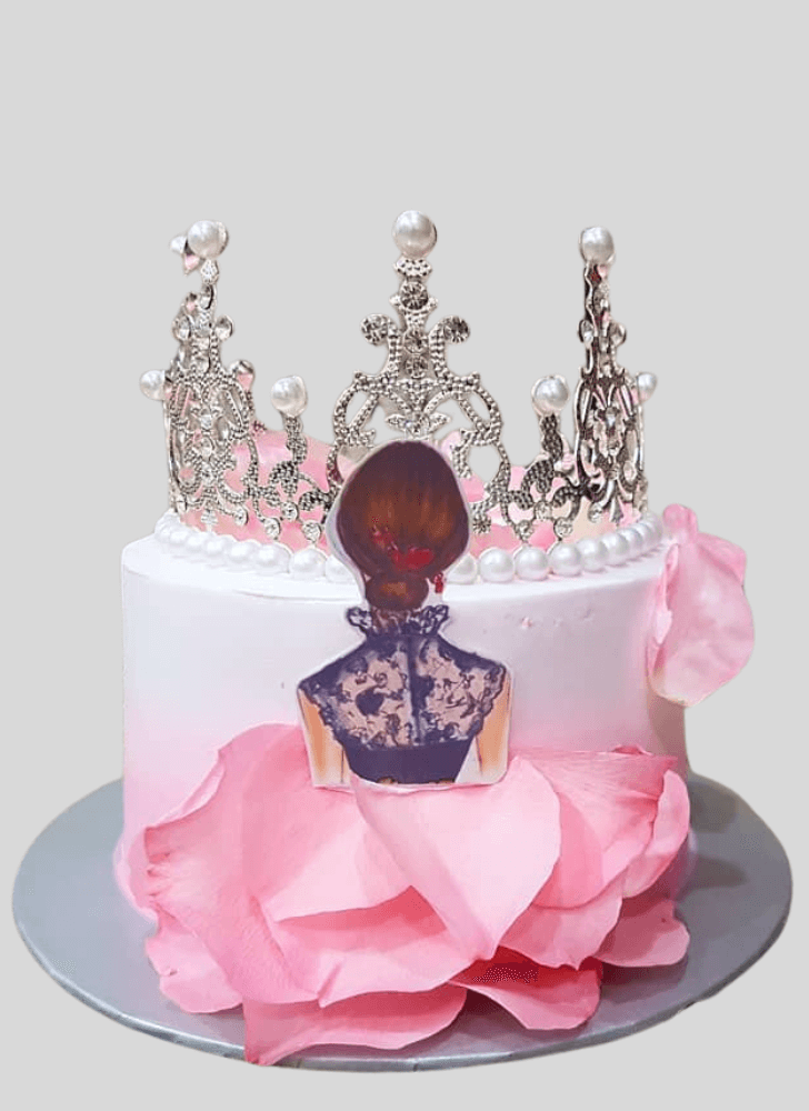 Ravishing Pretty Woman Cake