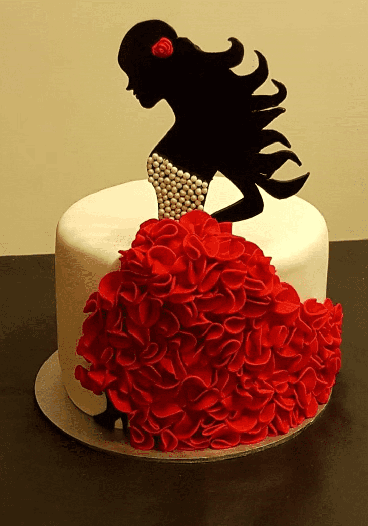 Charming Pretty Woman Cake