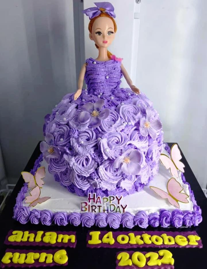 Magnetic Princess Cake