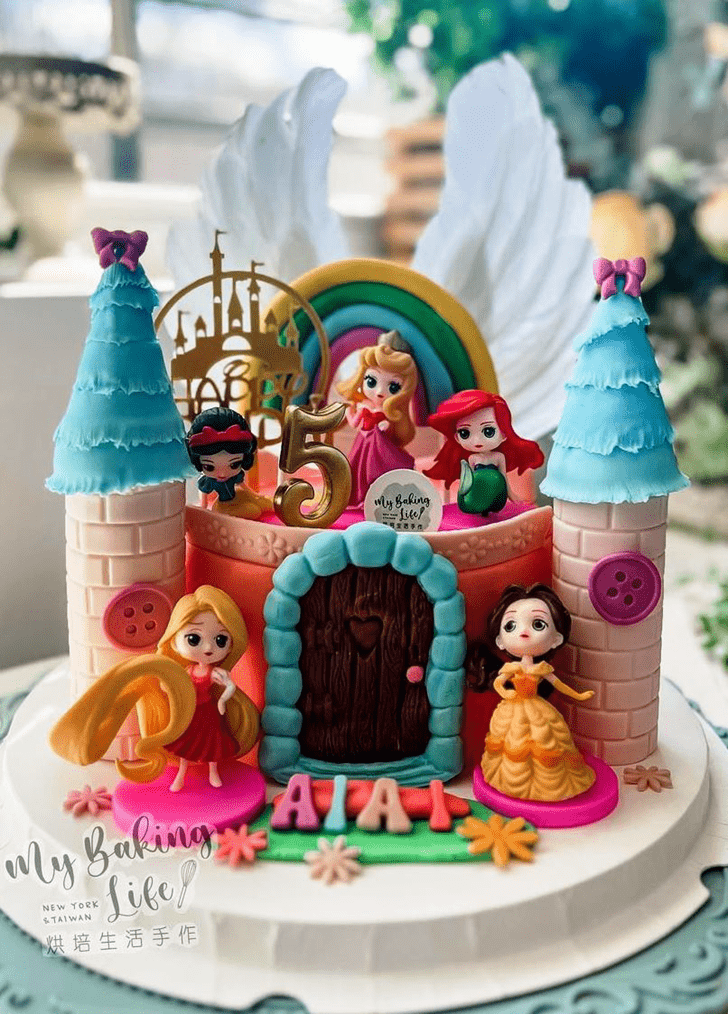 Exquisite Princess Castle Cake