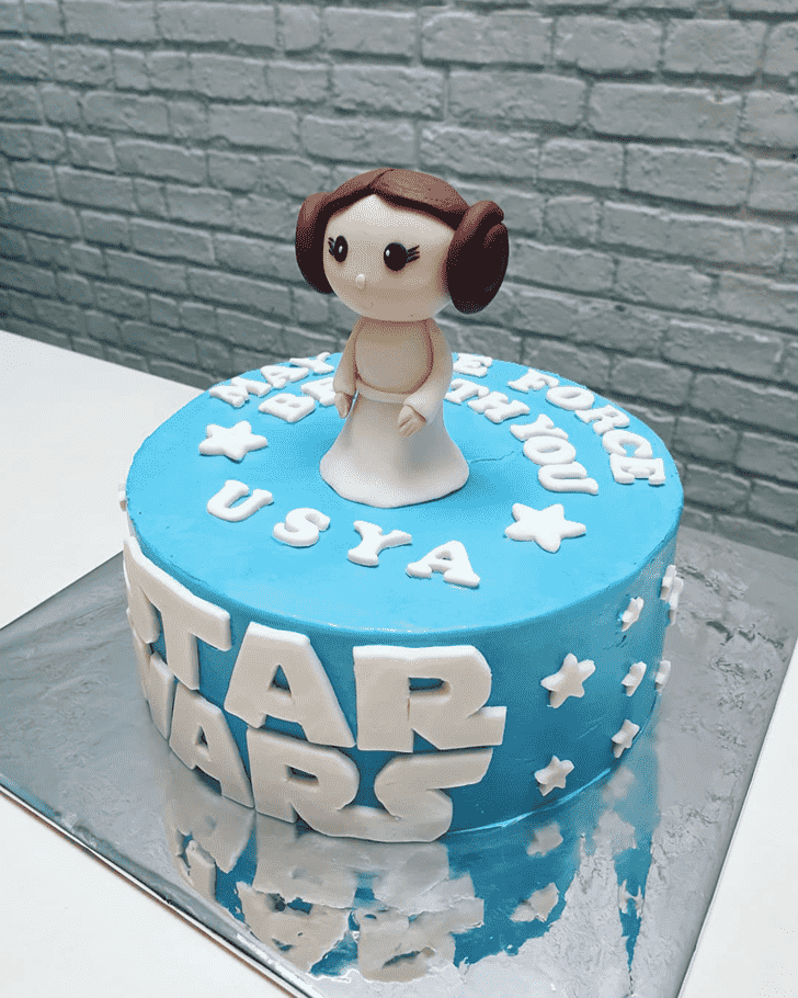 Captivating Princess Leia Cake