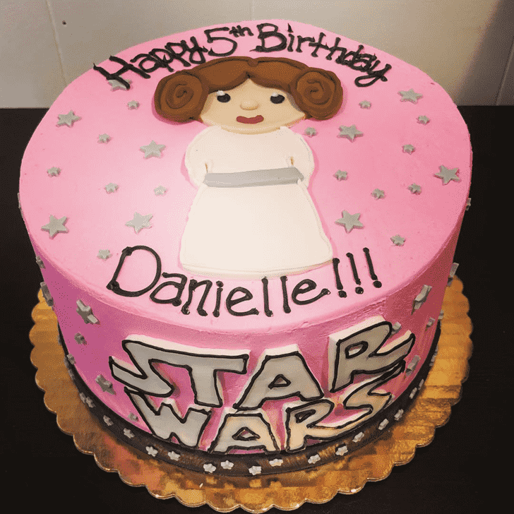 Inviting Princess Leia Cake