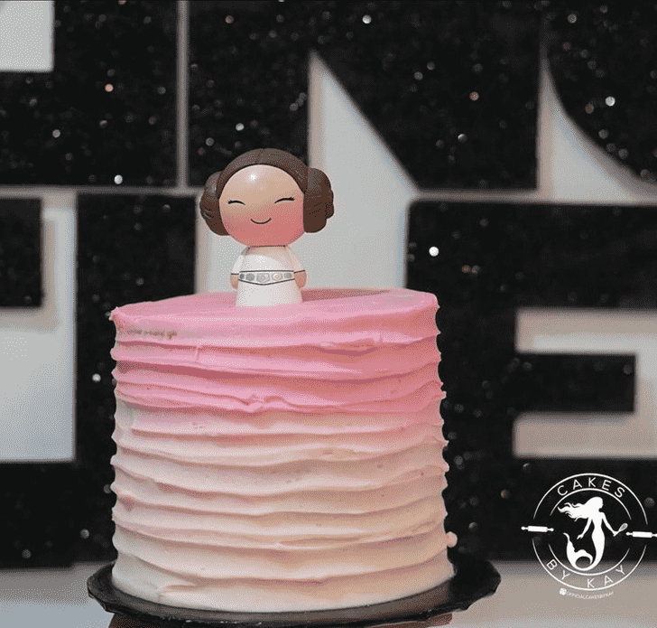 Splendid Princess Leia Cake