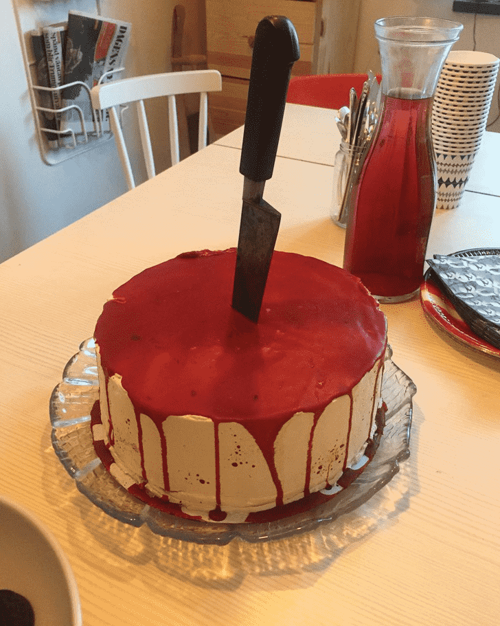 Alluring Psycho Cake