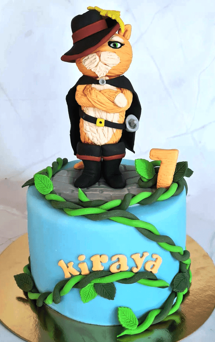 Refined Puss in Boots Cake