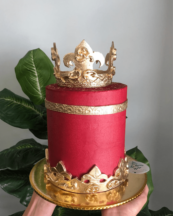 Appealing Queen Cake
