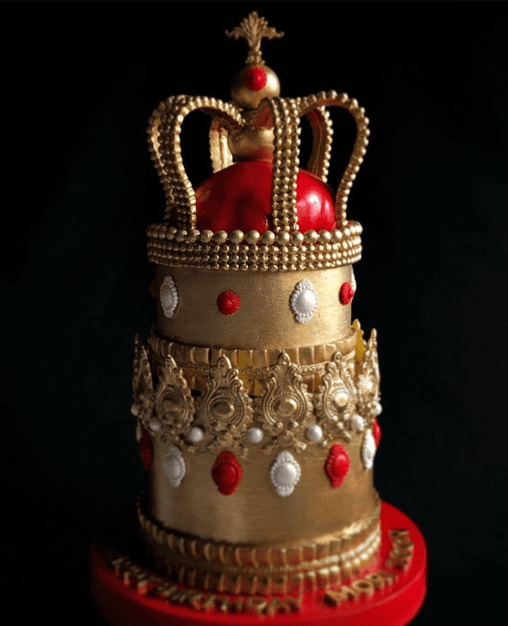 Lovely Queen Cake Design