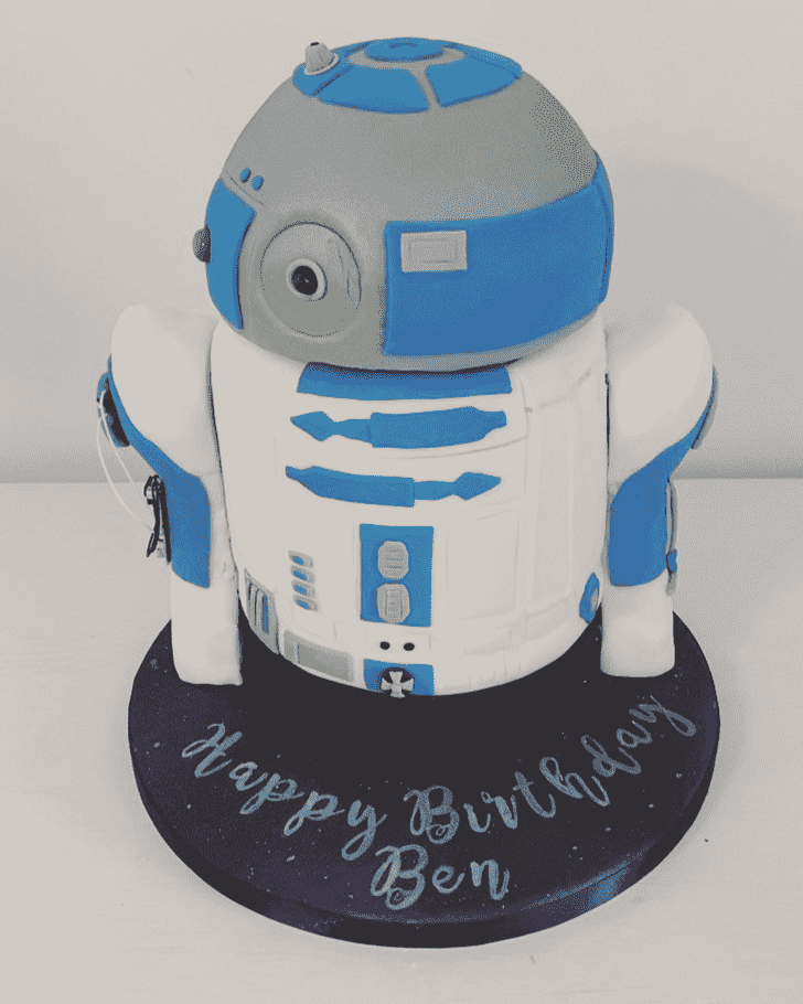 Elegant R2-D2 Cake