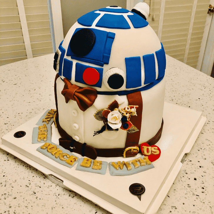 Nice R2-D2 Cake