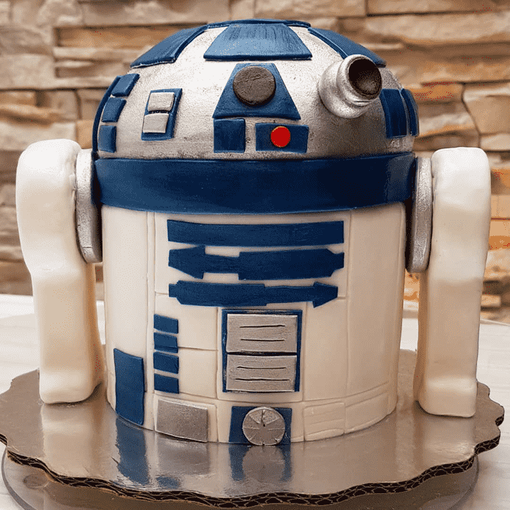 Pretty R2-D2 Cake