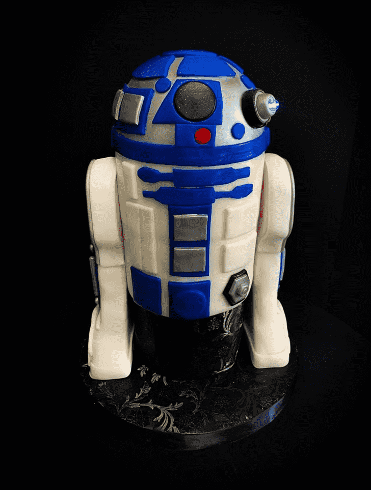 Superb R2-D2 Cake