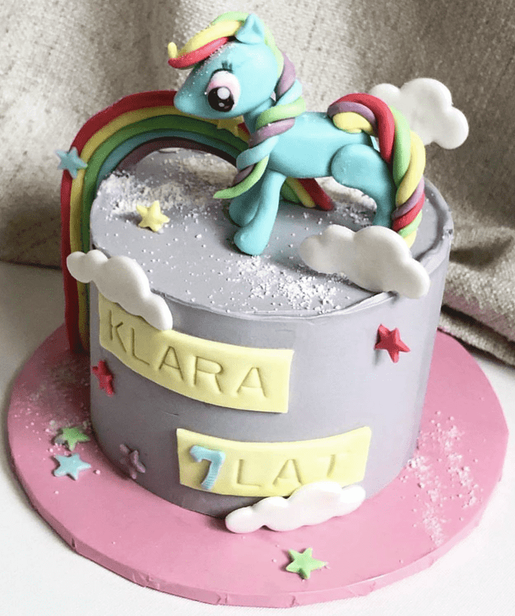 Comely Rainbow Dash Cake
