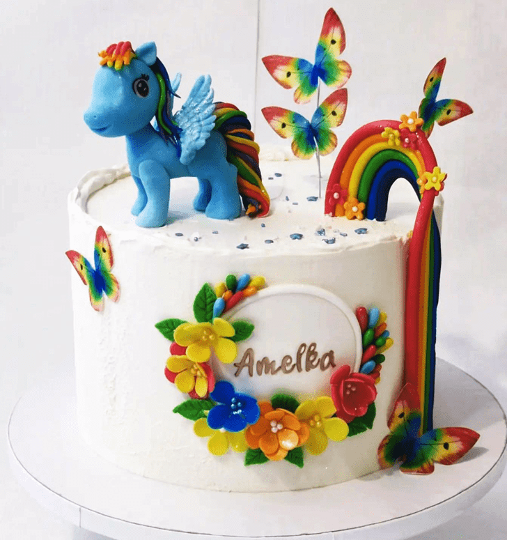 Inviting Rainbow Dash Cake
