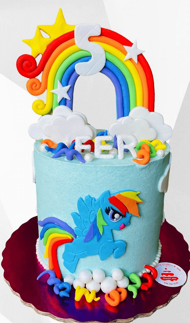 Lovely Rainbow Dash Cake Design