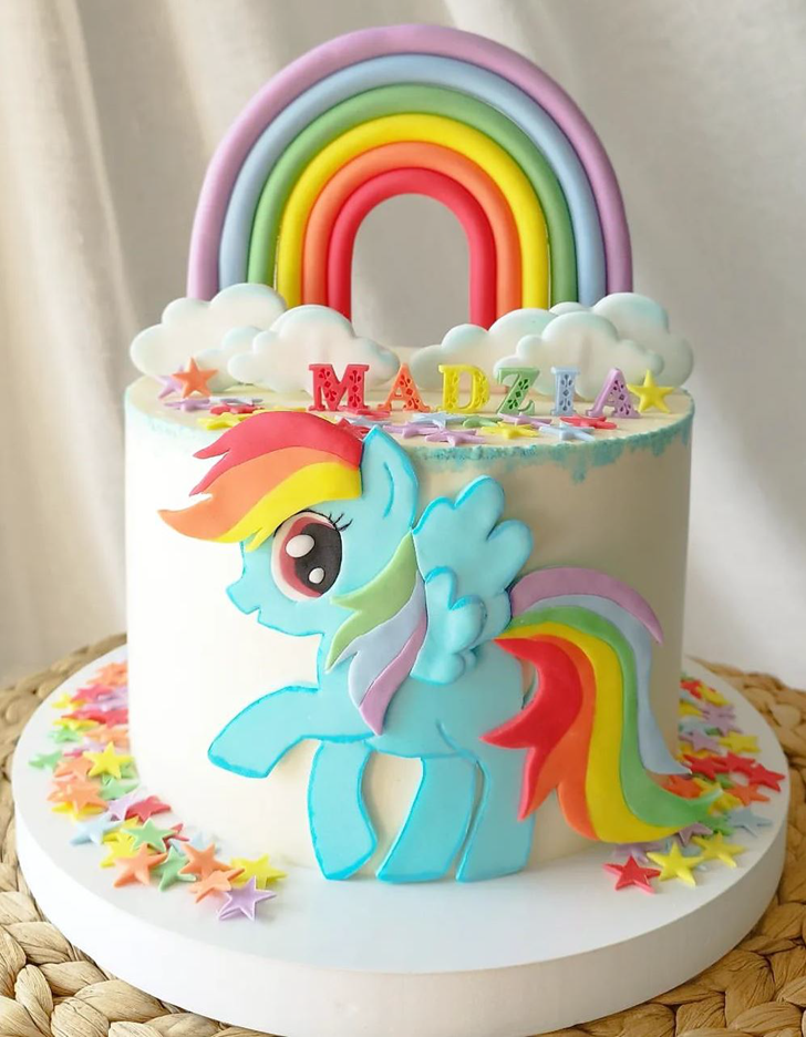 Pretty Rainbow Dash Cake