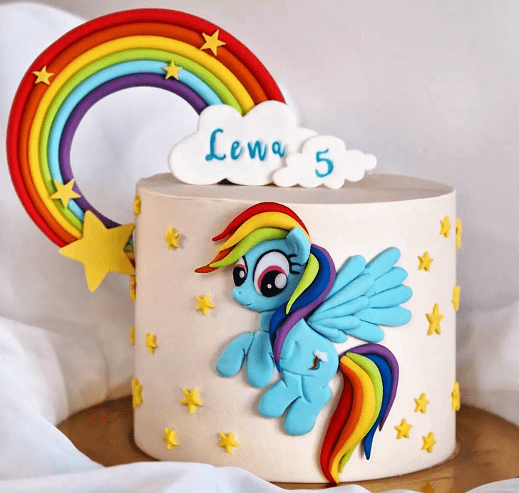 Radiant Rainbow Dash Cake