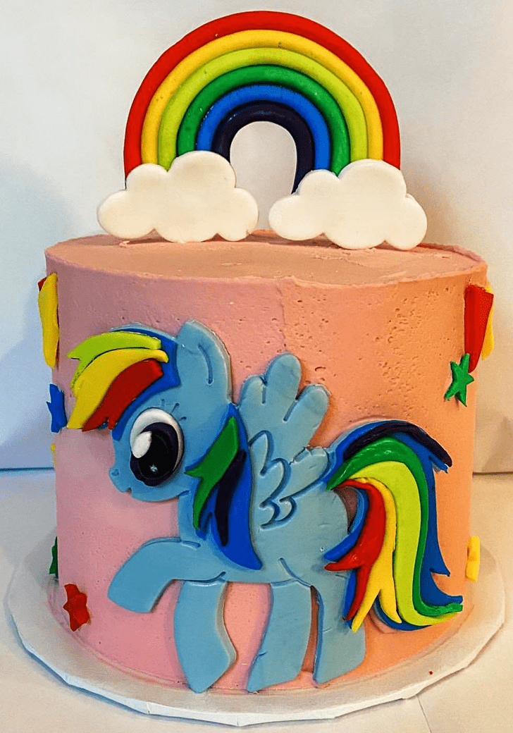 Resplendent Rainbow Dash Cake