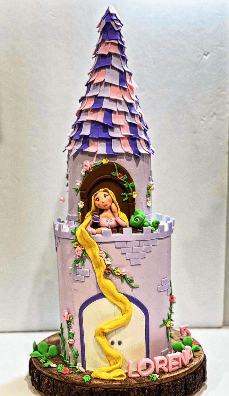 Admirable Rapunzel Cake Design