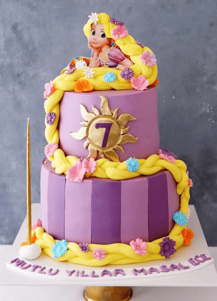 Lovely Rapunzel Cake Design