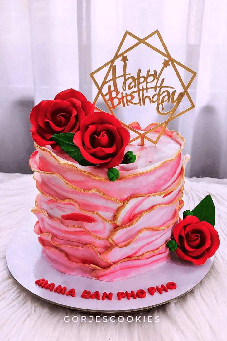 Pretty Red Rose Cake