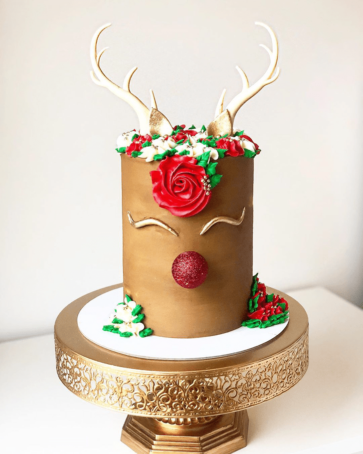 Angelic Reindeer Cake