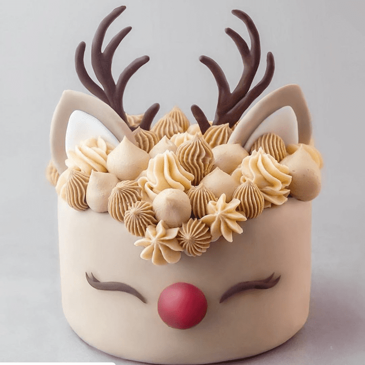 Fair Reindeer Cake